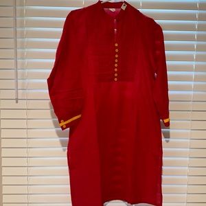 Women’s kurta medium